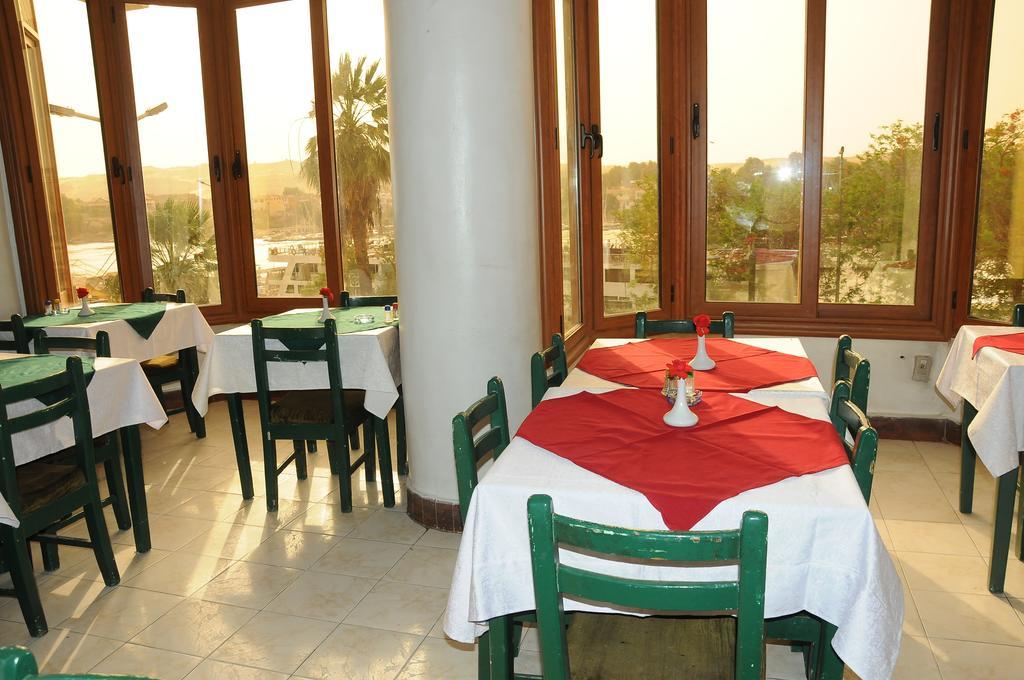 Nile Hotel Асуан Экстерьер фото